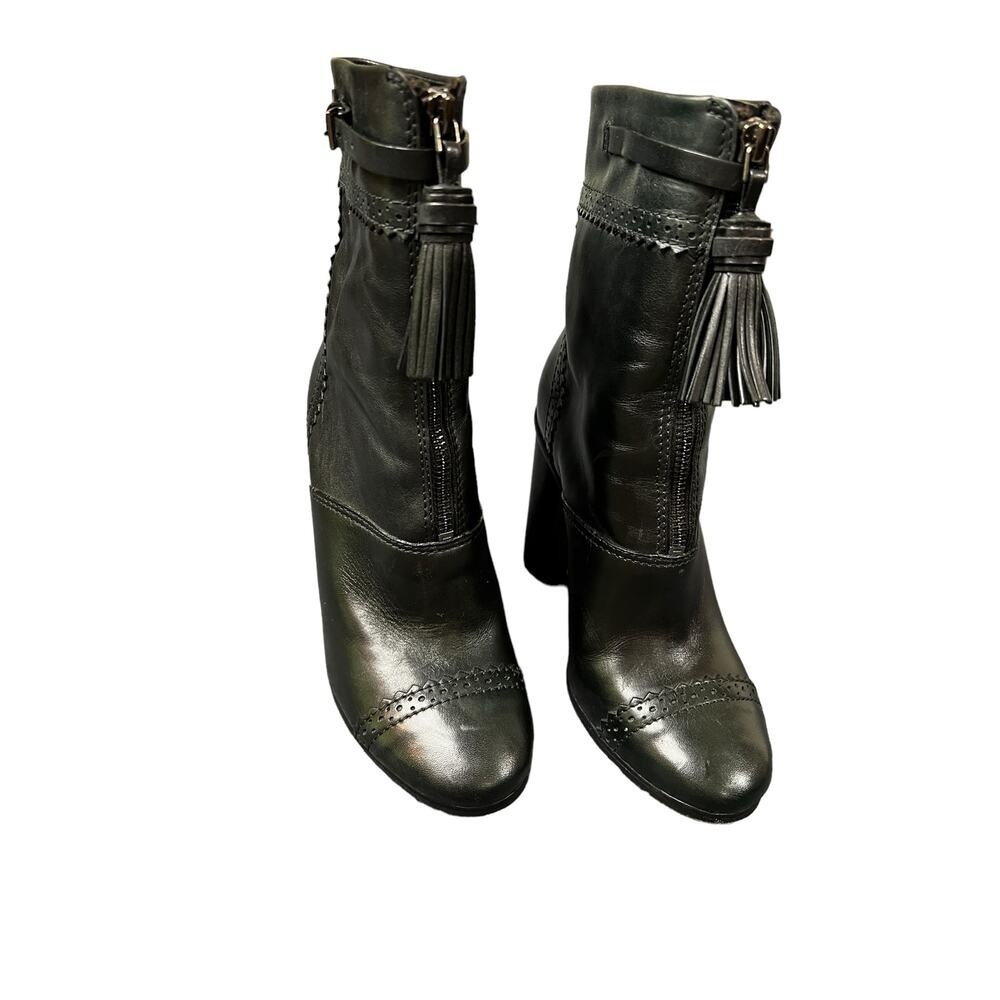 Tory Burch Huxley Black Leather Bootie with Tassel 4 inch heel Size 6